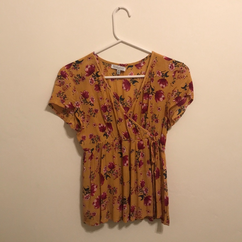 Boho tie front flower top